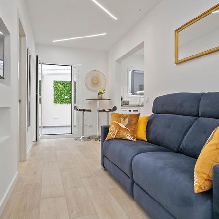 Boutique Plaza Catalonia Suites Cornella Cornellà de Llobregat Екстериор снимка