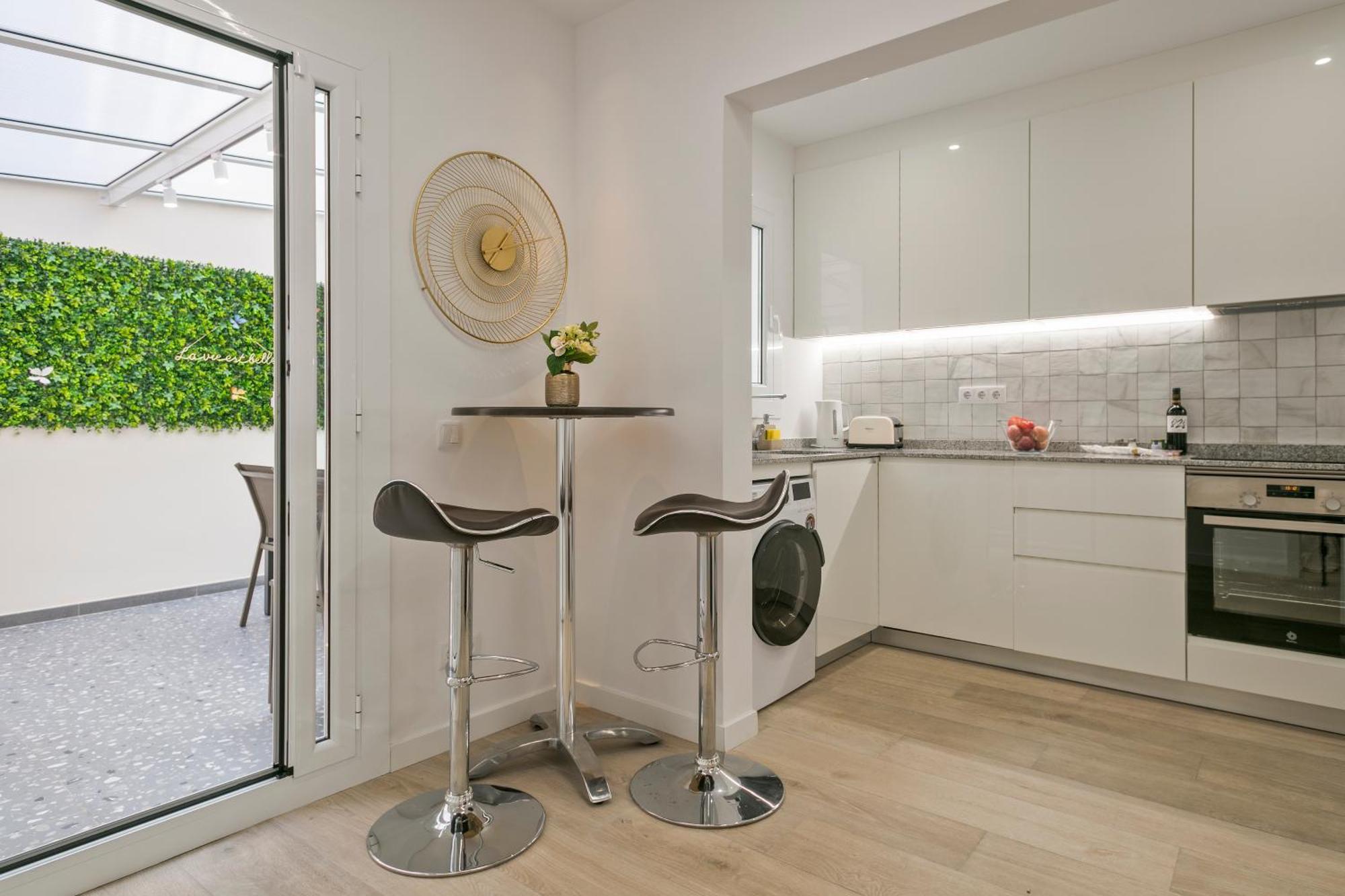 Boutique Plaza Catalonia Suites Cornella Cornellà de Llobregat Екстериор снимка