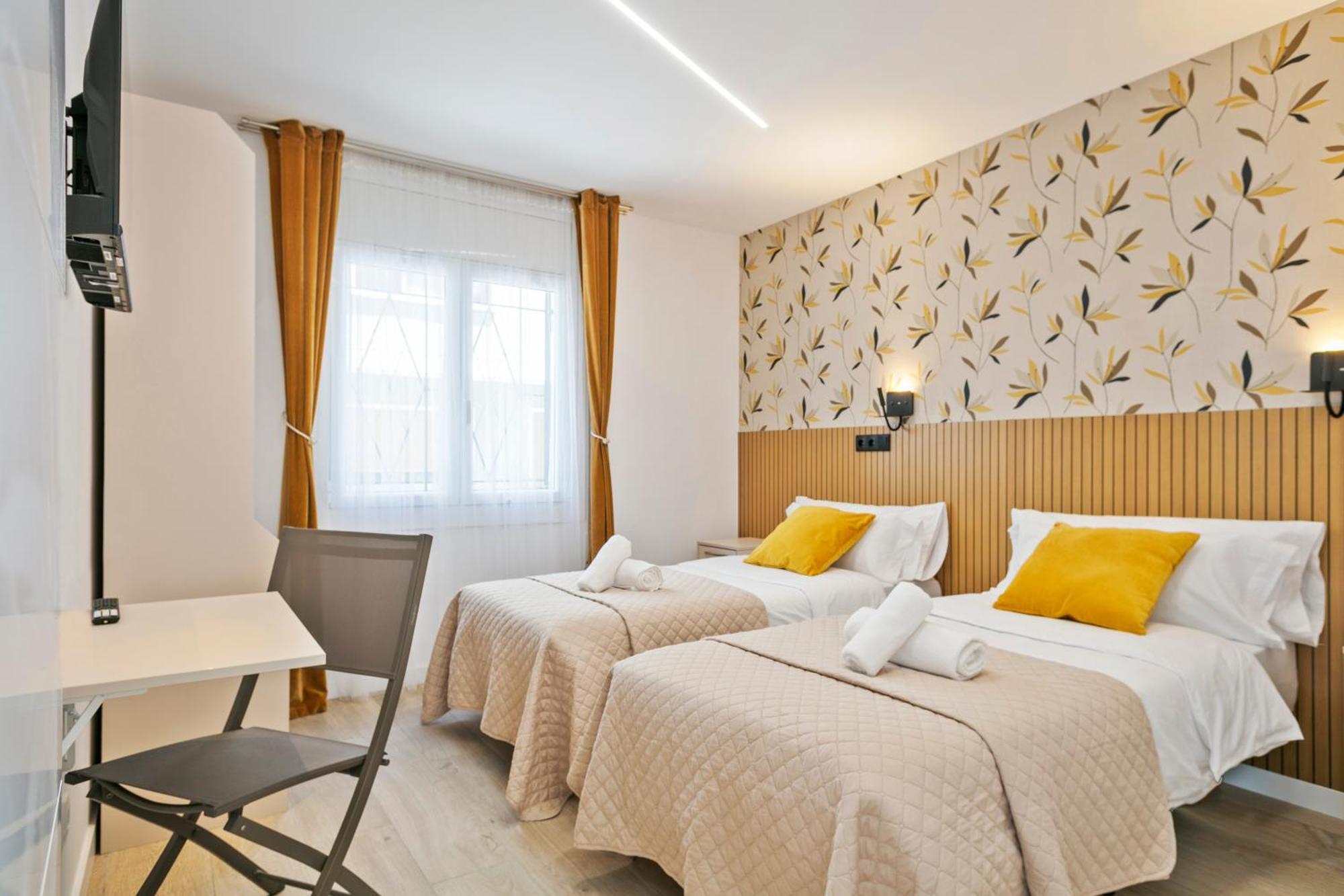 Boutique Plaza Catalonia Suites Cornella Cornellà de Llobregat Екстериор снимка