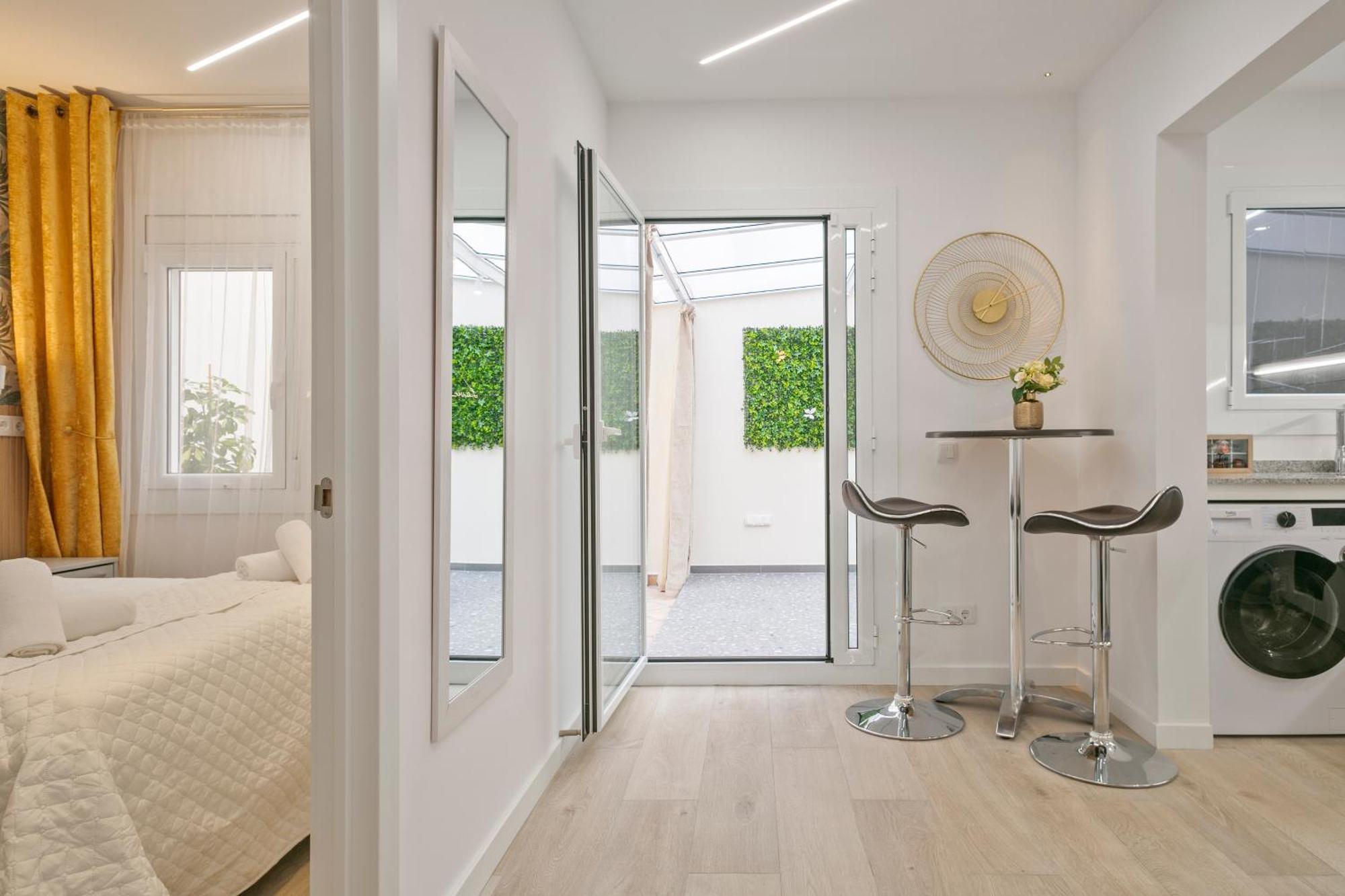 Boutique Plaza Catalonia Suites Cornella Cornellà de Llobregat Екстериор снимка