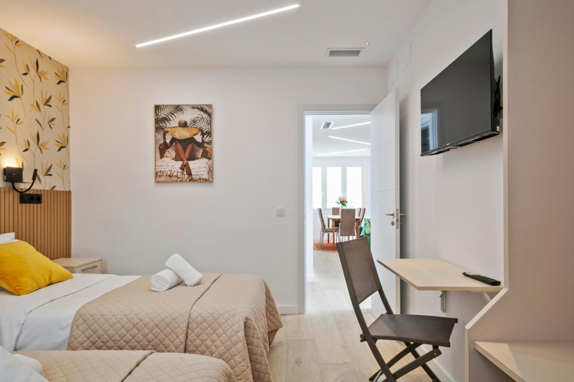 Boutique Plaza Catalonia Suites Cornella Cornellà de Llobregat Екстериор снимка