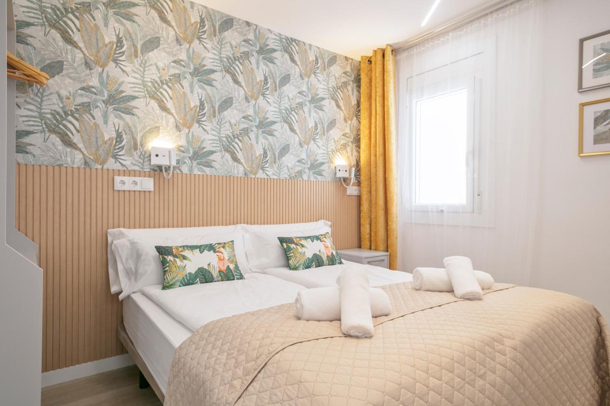 Boutique Plaza Catalonia Suites Cornella Cornellà de Llobregat Екстериор снимка