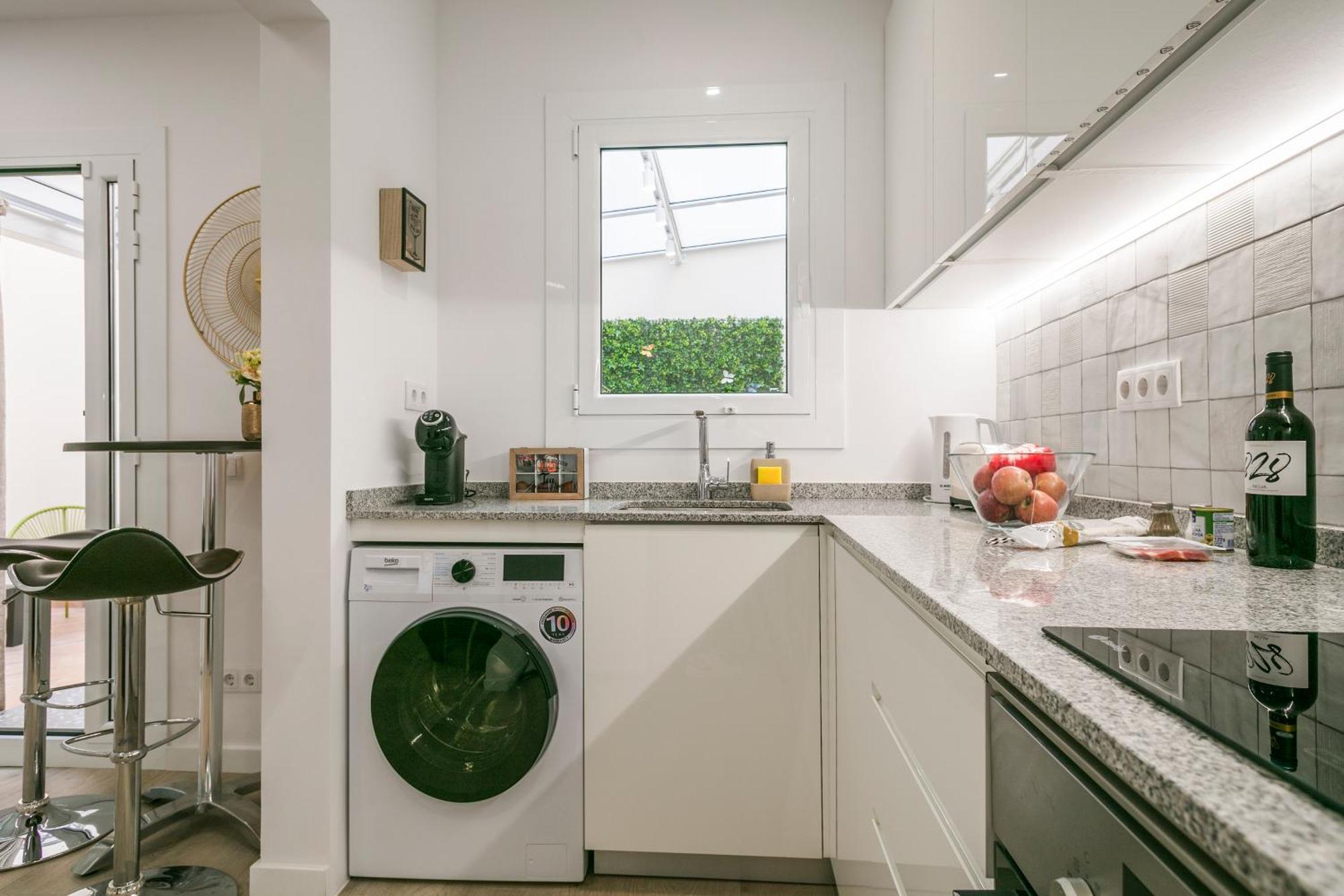 Boutique Plaza Catalonia Suites Cornella Cornellà de Llobregat Екстериор снимка