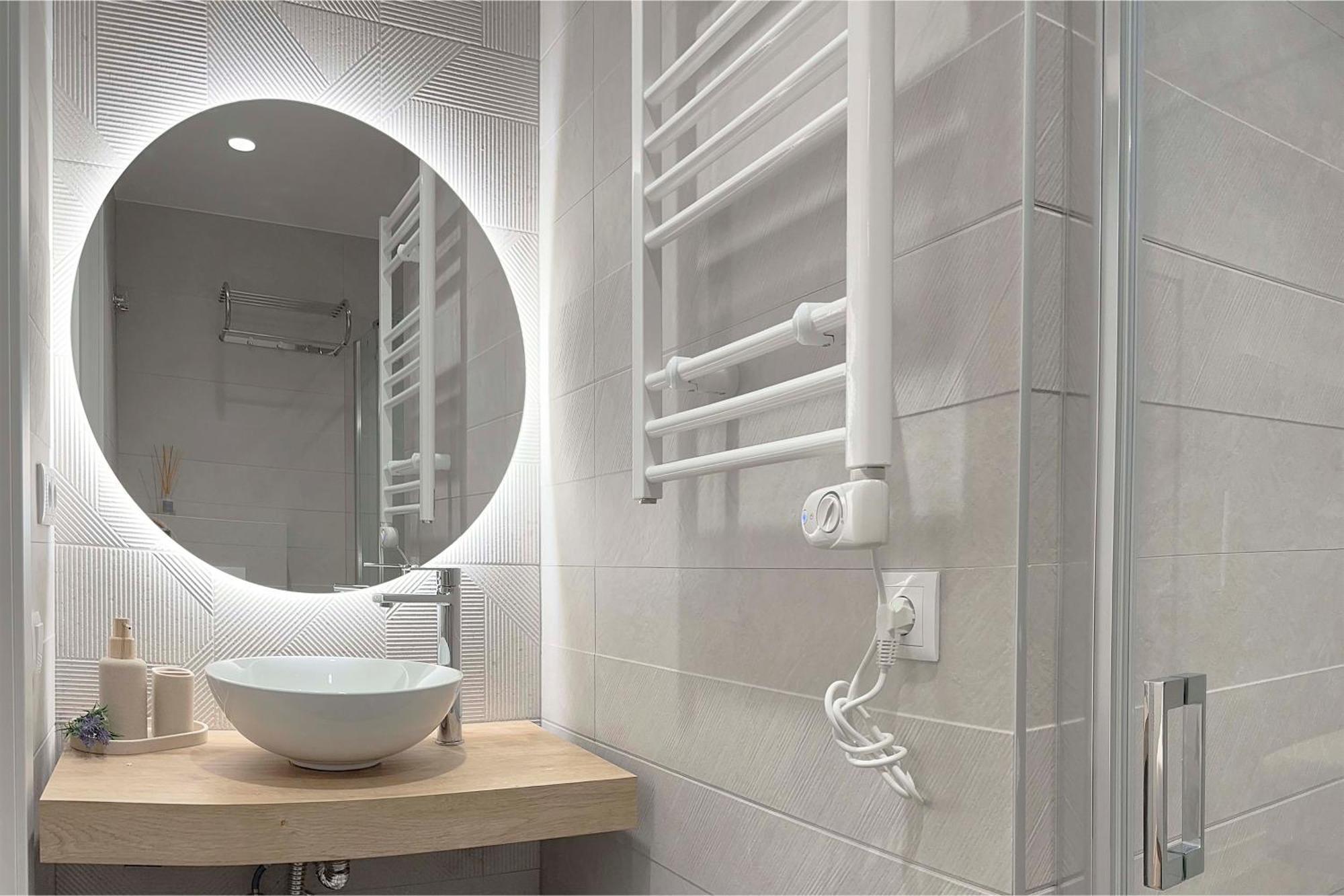 Boutique Plaza Catalonia Suites Cornella Cornellà de Llobregat Екстериор снимка